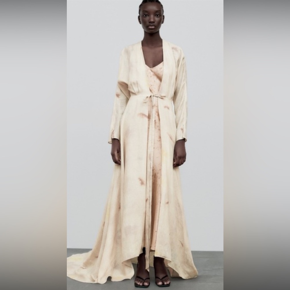 NWT Zara CFDA/VOGUE Limited Edition Tie Dye Kimono Robe Womens Med / Large Cream
